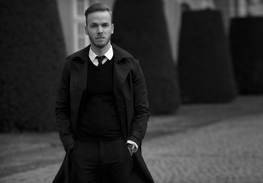 Outfit Black Classic Look Bernd Hower berndhower blog blogger fashion trier palais luxembourg luxemburg