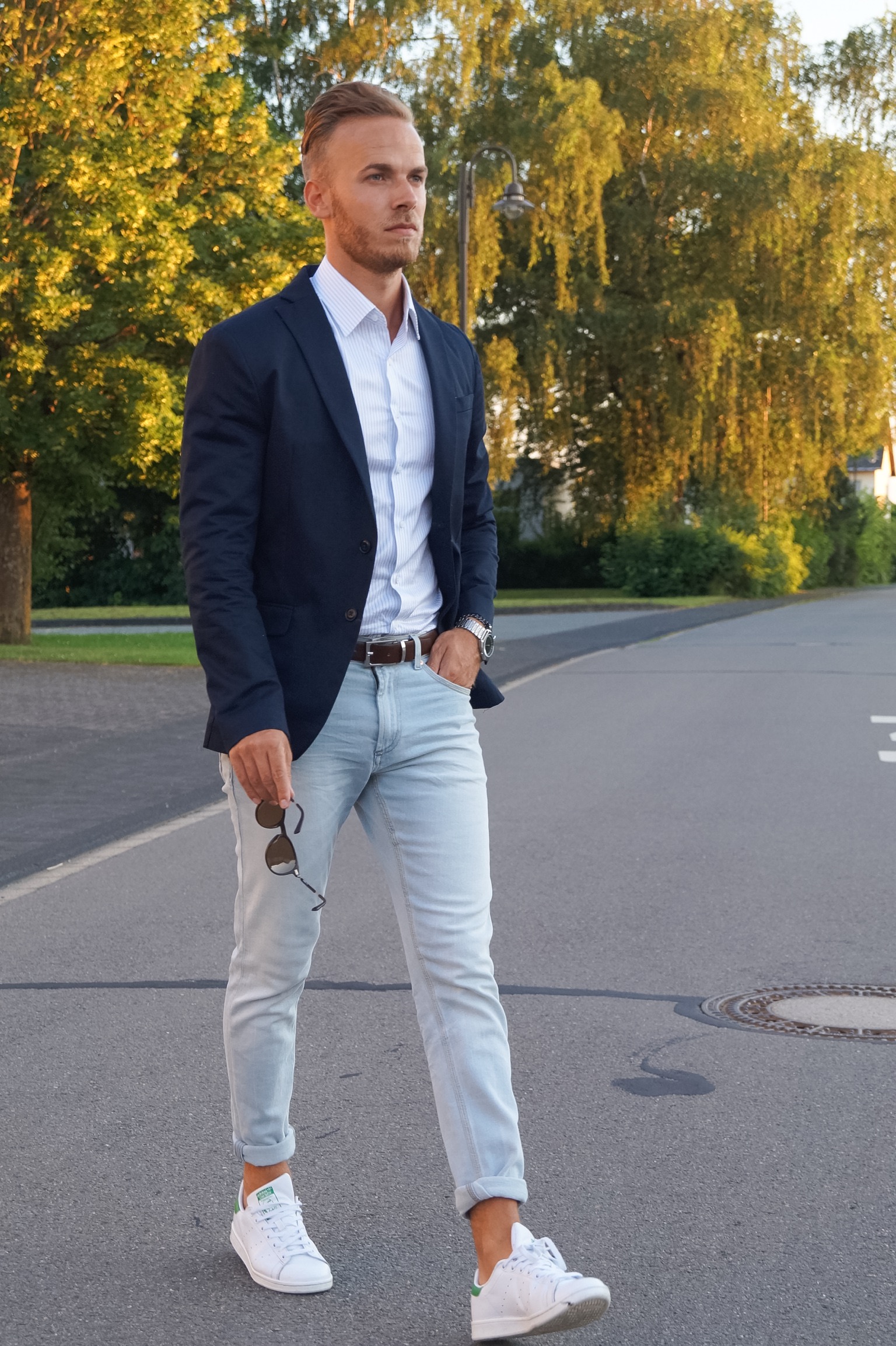 Outfit mit Blazer und Jeans - Blazer Jeans Herren & Damen