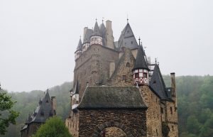 Burg Eltz Eifel Mosel Deutschland Burgen Castle Germany german game of thrones harry potter hogwarts