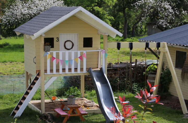 Spielhaus für Kinder selber Bauen Spielturm Stelzenhaus DIY Playhouse